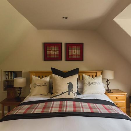 Crossroads Cottage Drumnadrochit Bagian luar foto